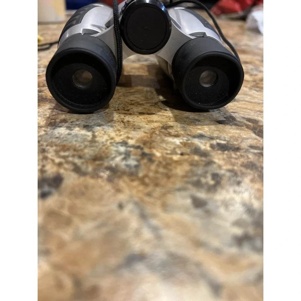 Vivitar 4 X 30 Coated Compact Binoculars With Strap & Storage Pouch VTG